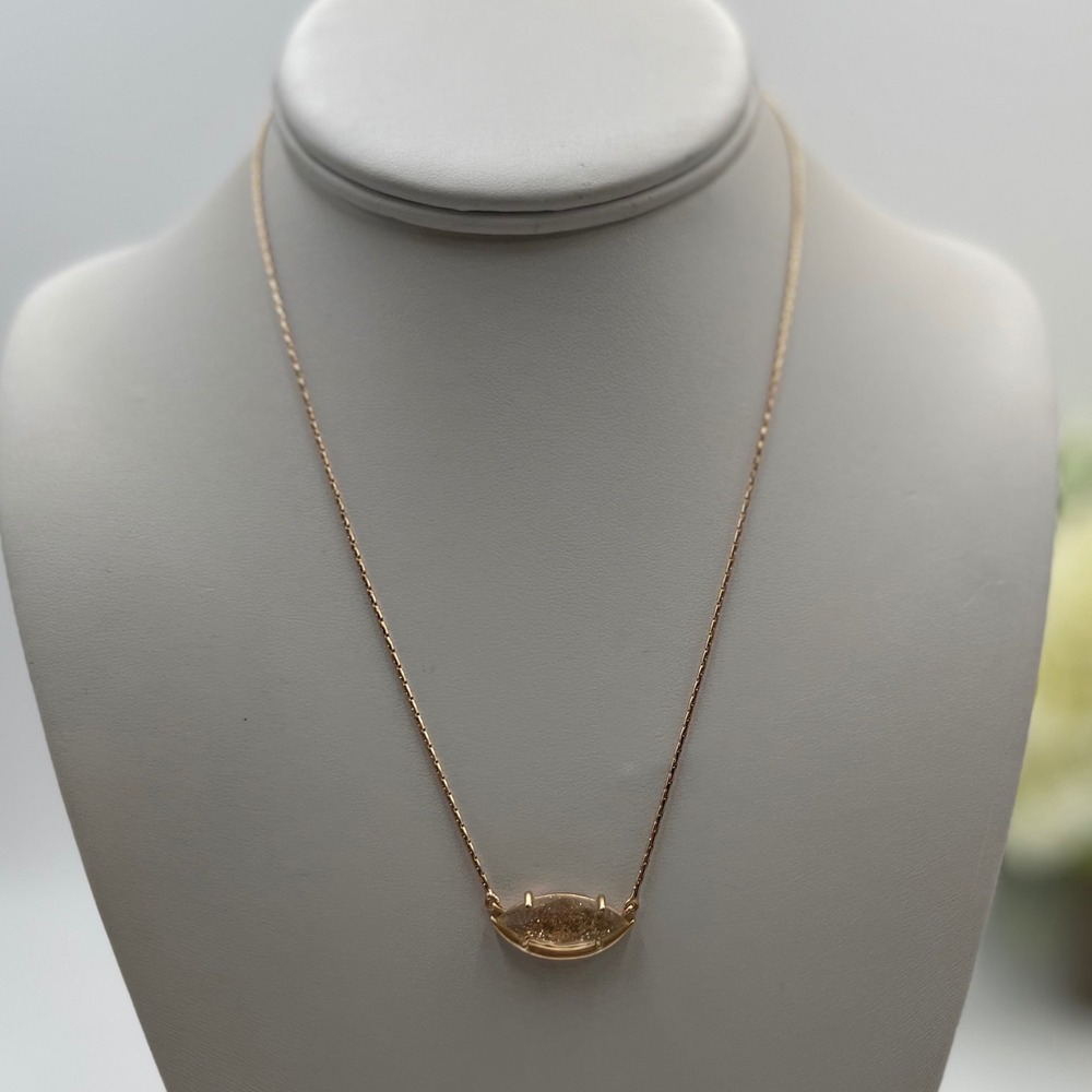 Kendra Scott Meghan Pendant Necklace in Gold Dusted Glass
Rose Gold